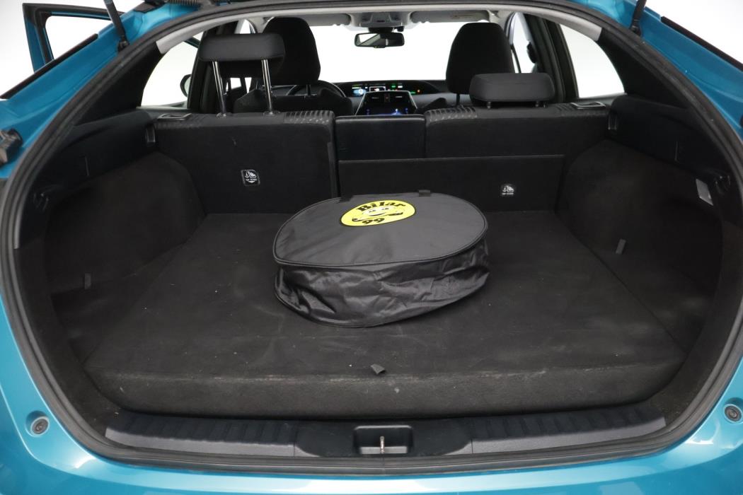 TOYOTA Prius Plug-in 2019