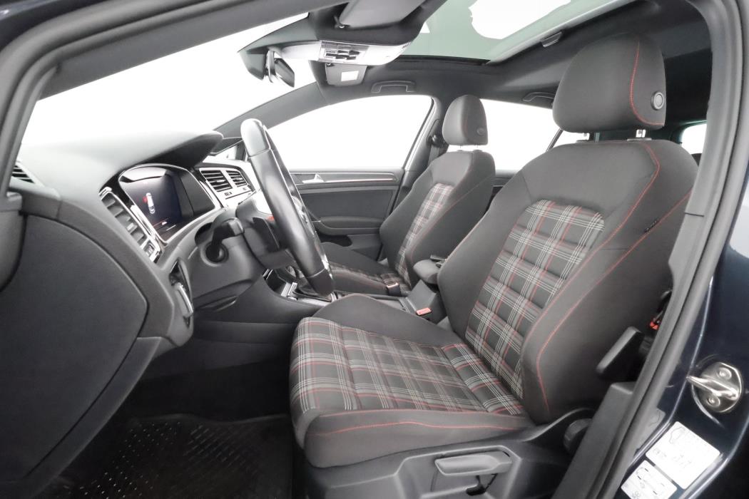 VOLKSWAGEN Golf 2019