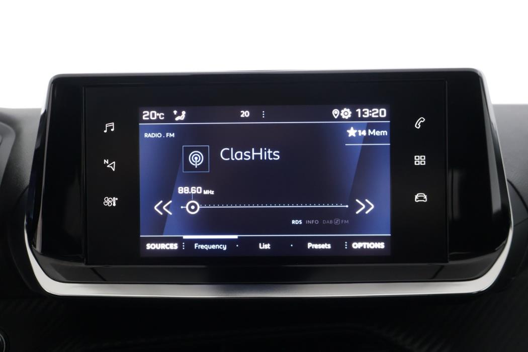 PEUGEOT 2008 2021