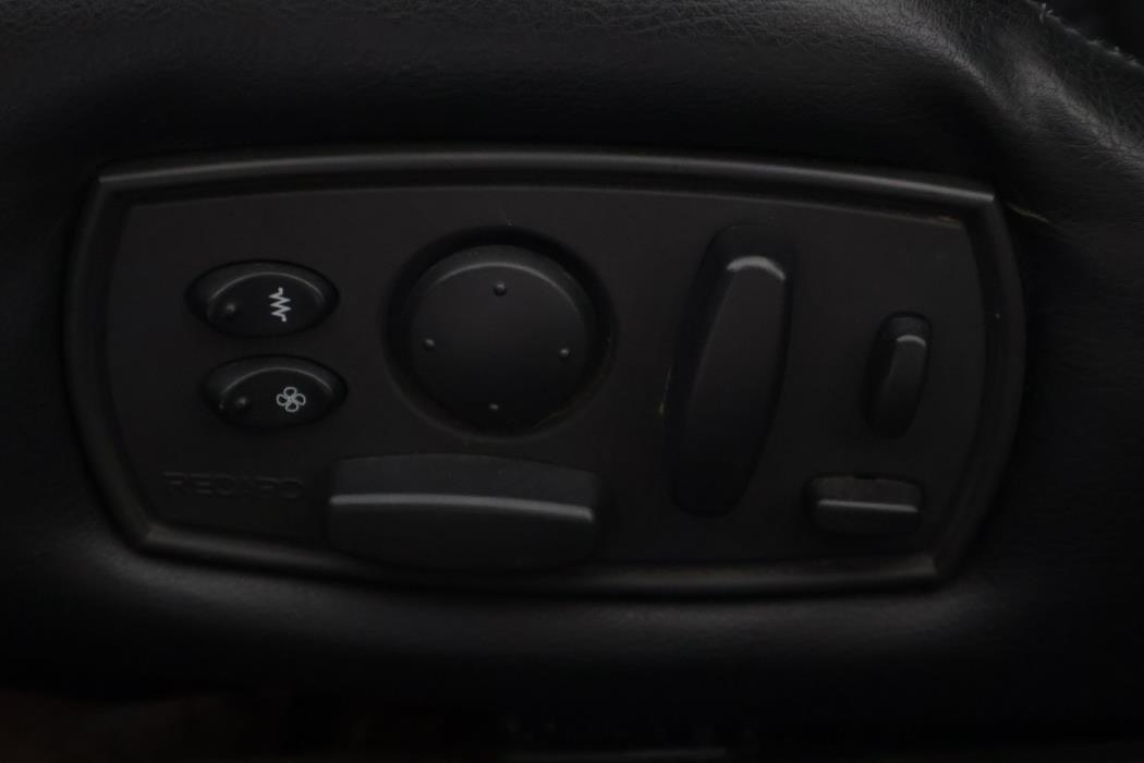 BMW 330 2008