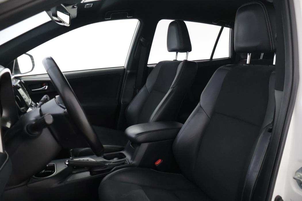 TOYOTA RAV4 2017