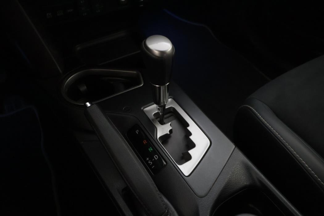 TOYOTA RAV4 2017