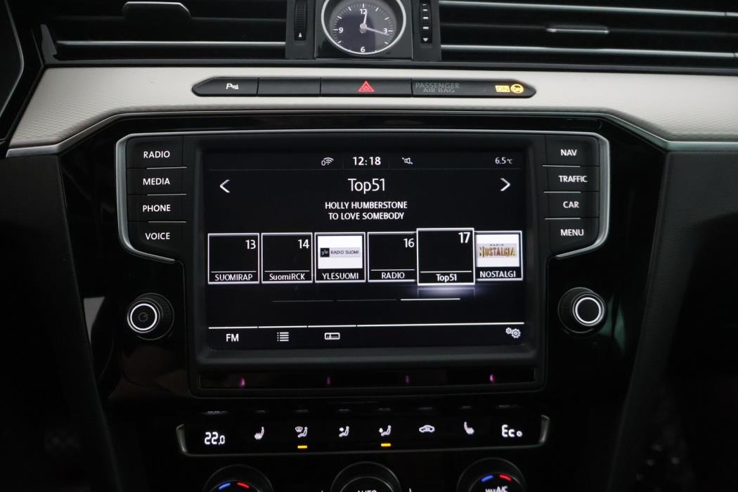 VOLKSWAGEN PASSAT 2016