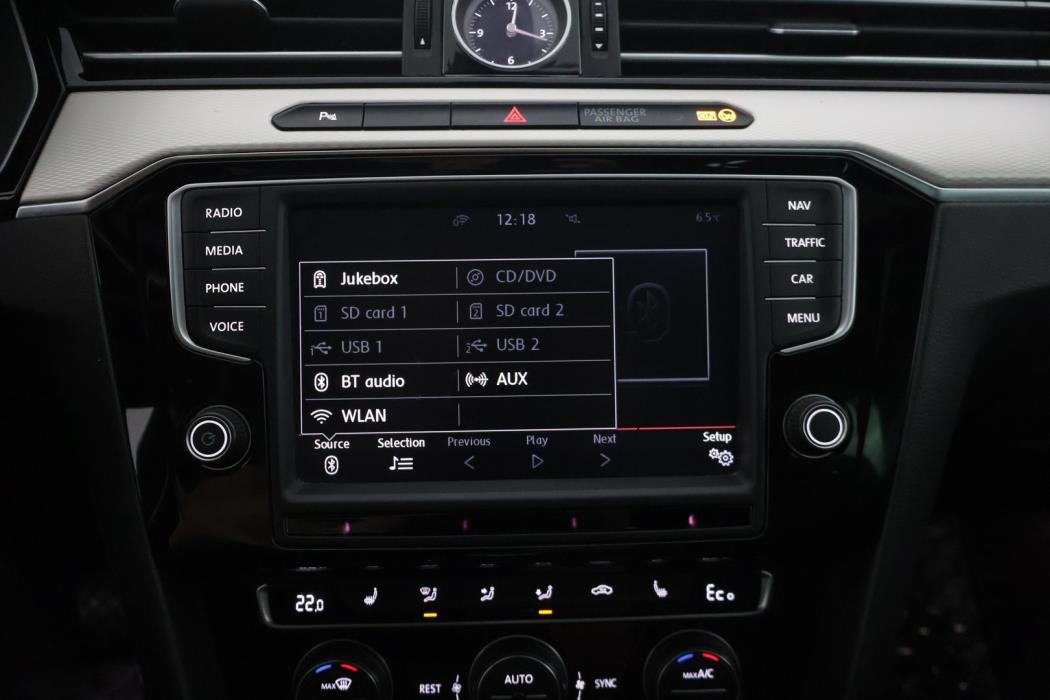 VOLKSWAGEN PASSAT 2016