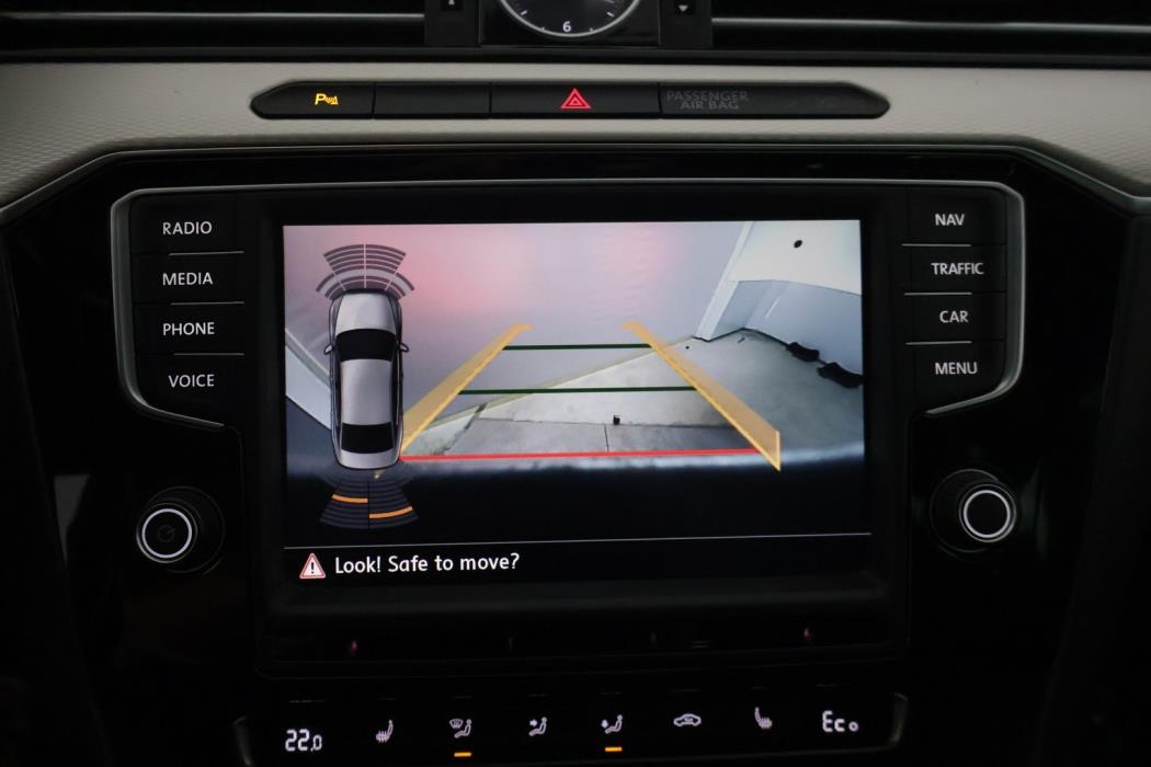 VOLKSWAGEN PASSAT 2016