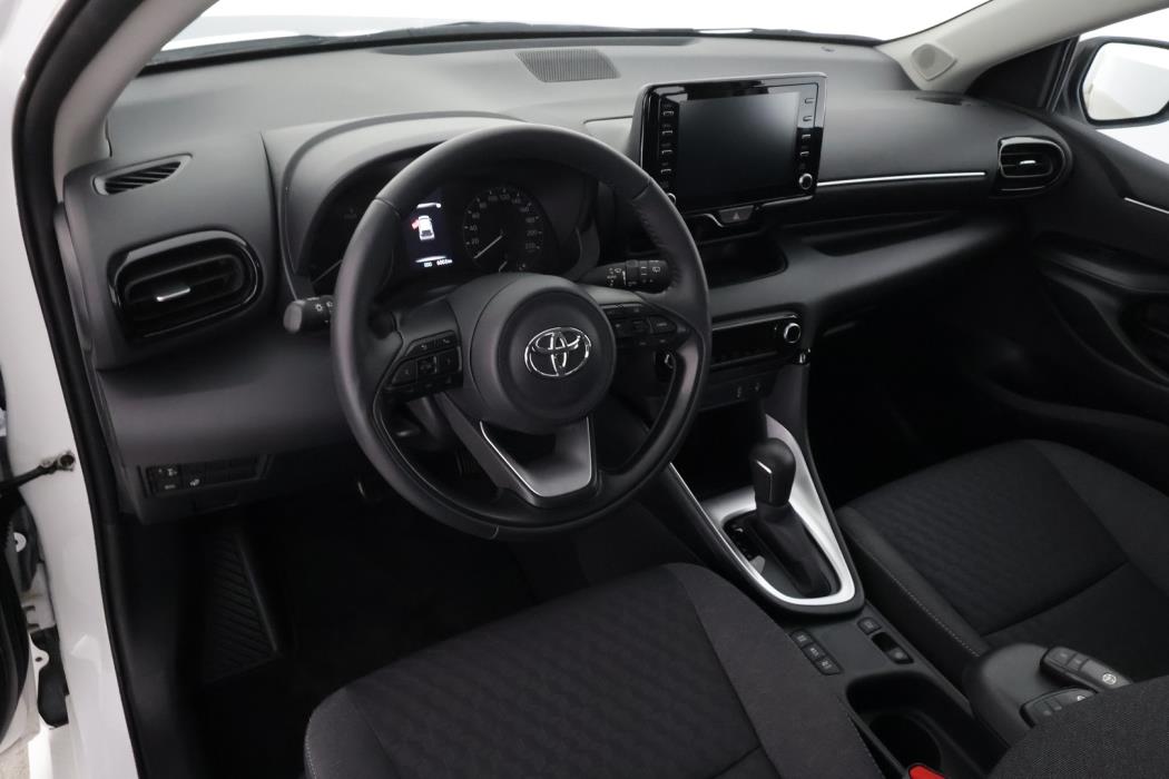 TOYOTA Yaris 2023