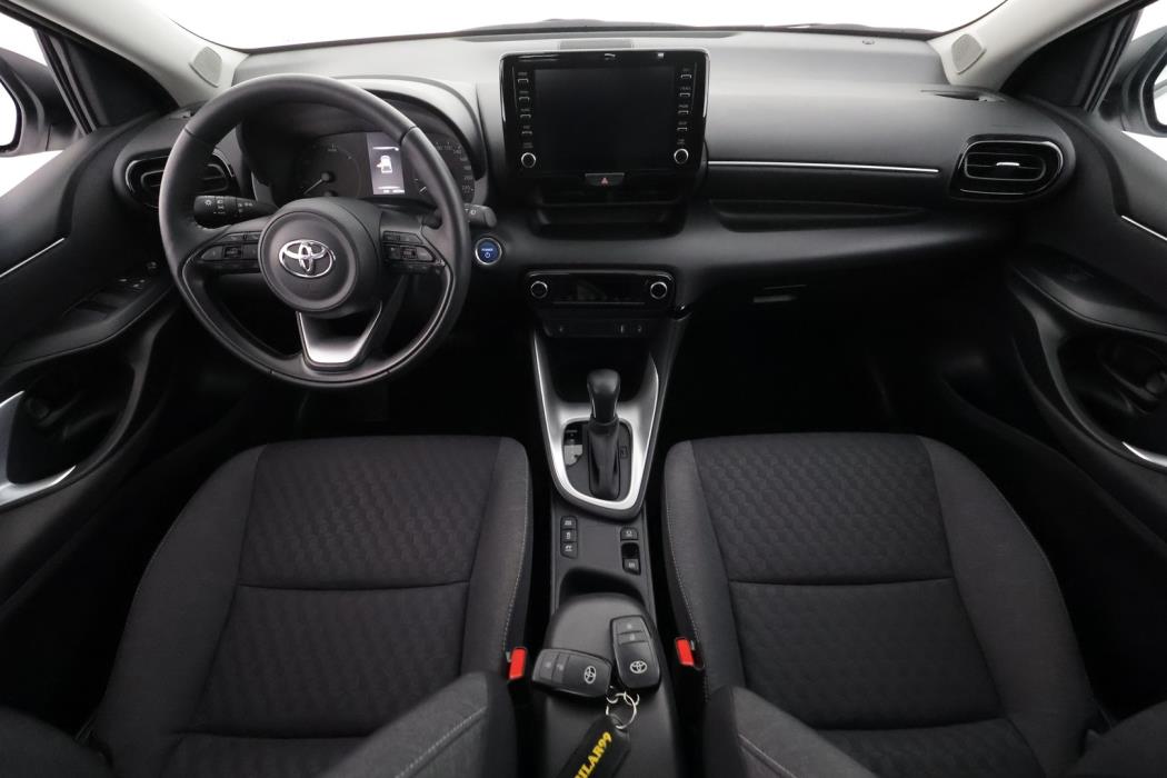 TOYOTA Yaris 2023
