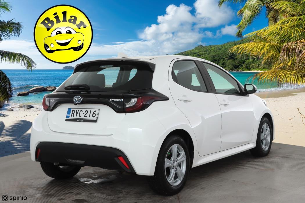 TOYOTA Yaris 2023