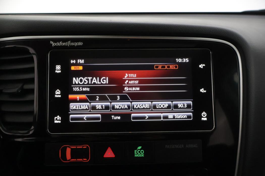 MITSUBISHI Outlander PHEV 2017