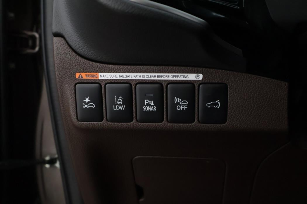 MITSUBISHI Outlander PHEV 2017