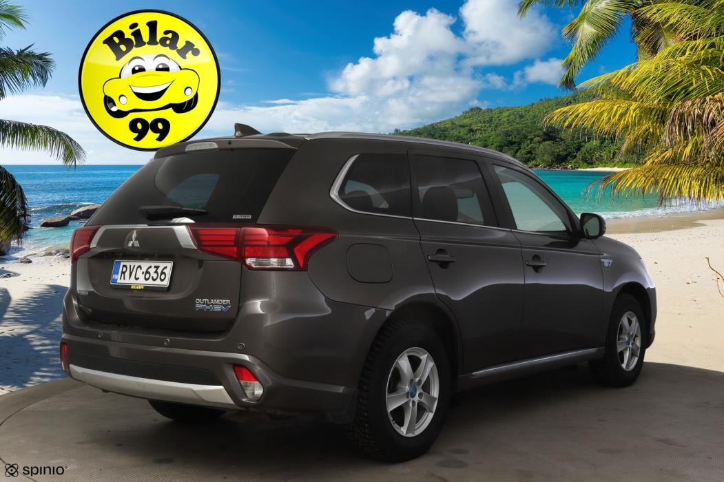 MITSUBISHI Outlander PHEV 2017