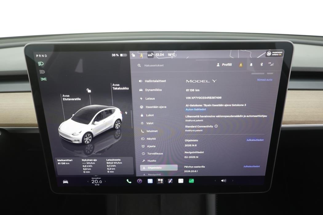 TESLA Model Y 2024