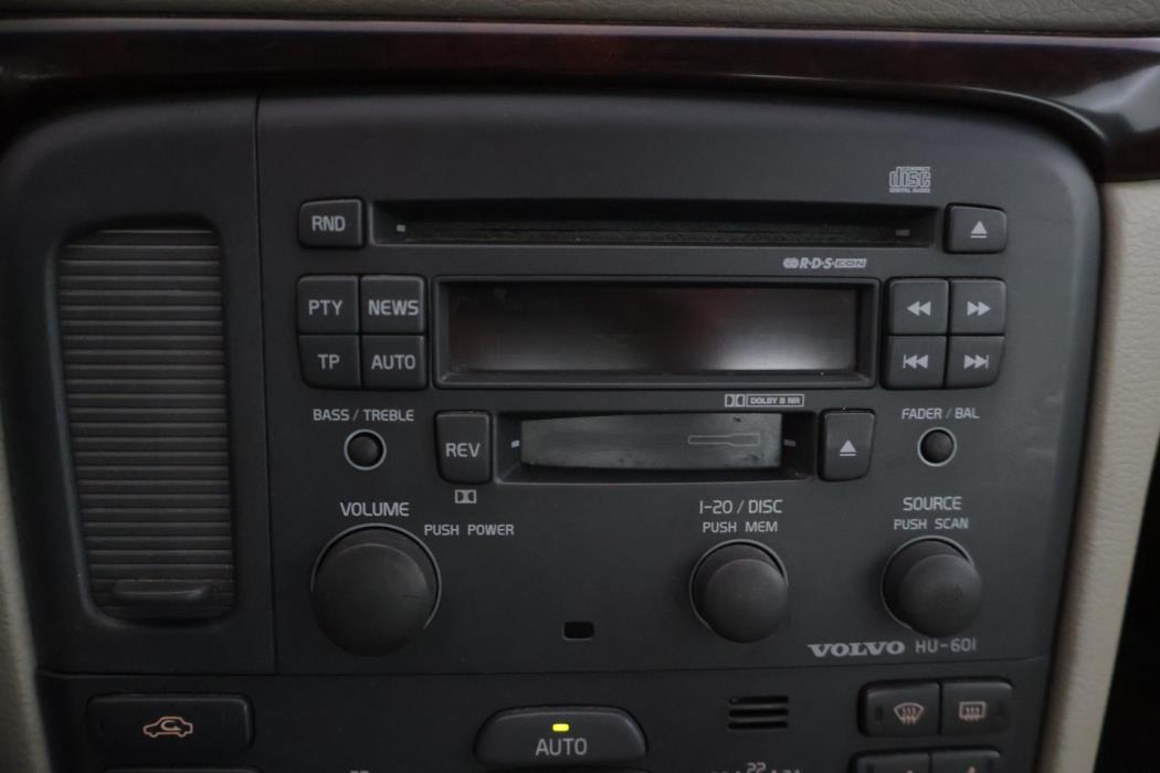 VOLVO S80 2001