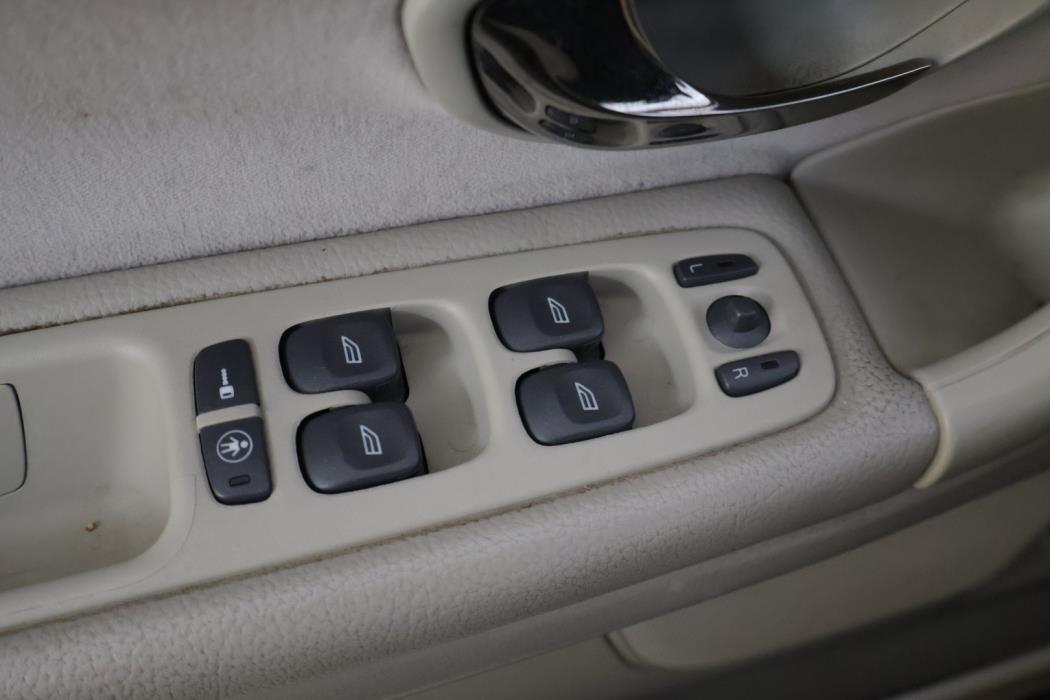 VOLVO S80 2001