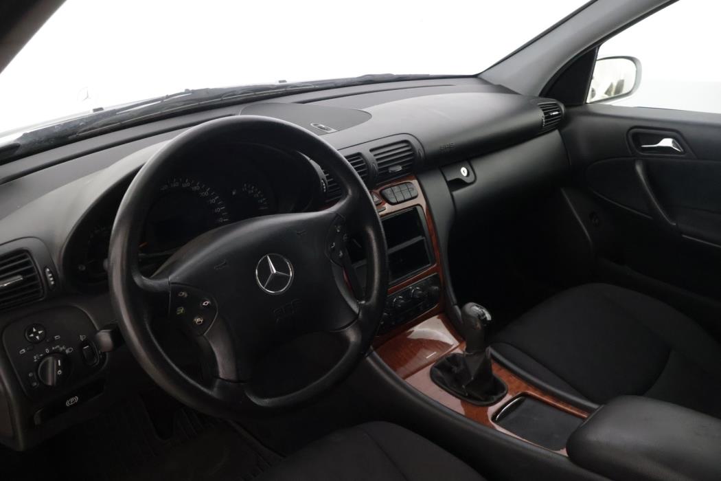 MERCEDES-BENZ C 2000