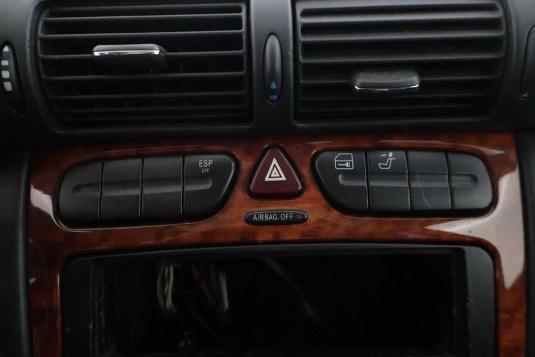 MERCEDES-BENZ C 2000