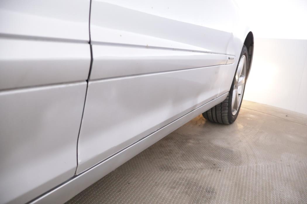 MERCEDES-BENZ C 2000