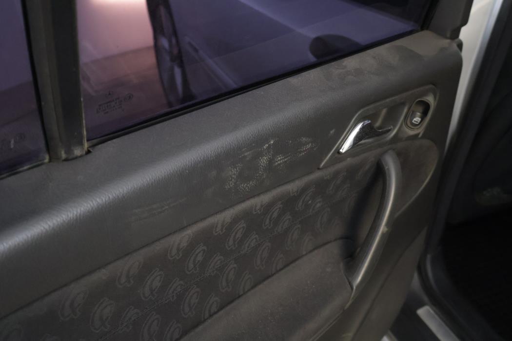 MERCEDES-BENZ C 2000