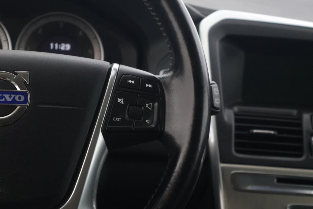VOLVO XC60 2012