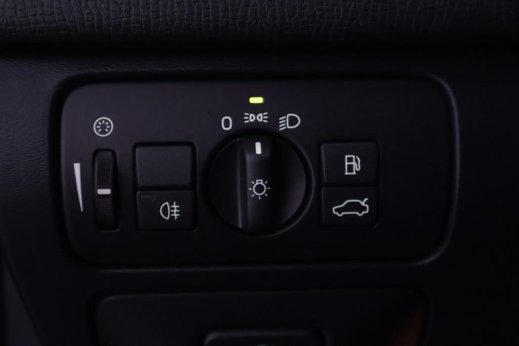 VOLVO XC60 2012