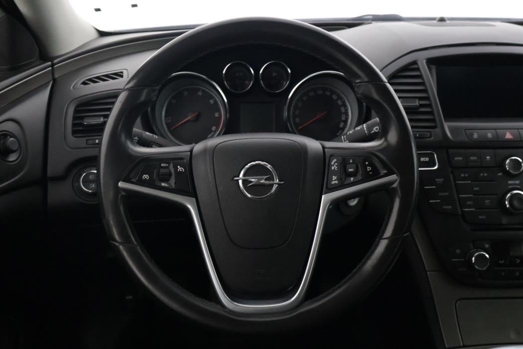 OPEL Insignia 2013
