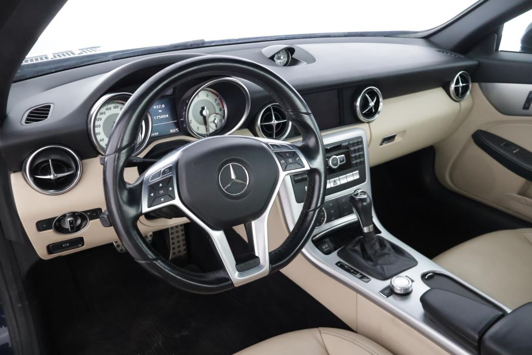 MERCEDES-BENZ SLK 2012