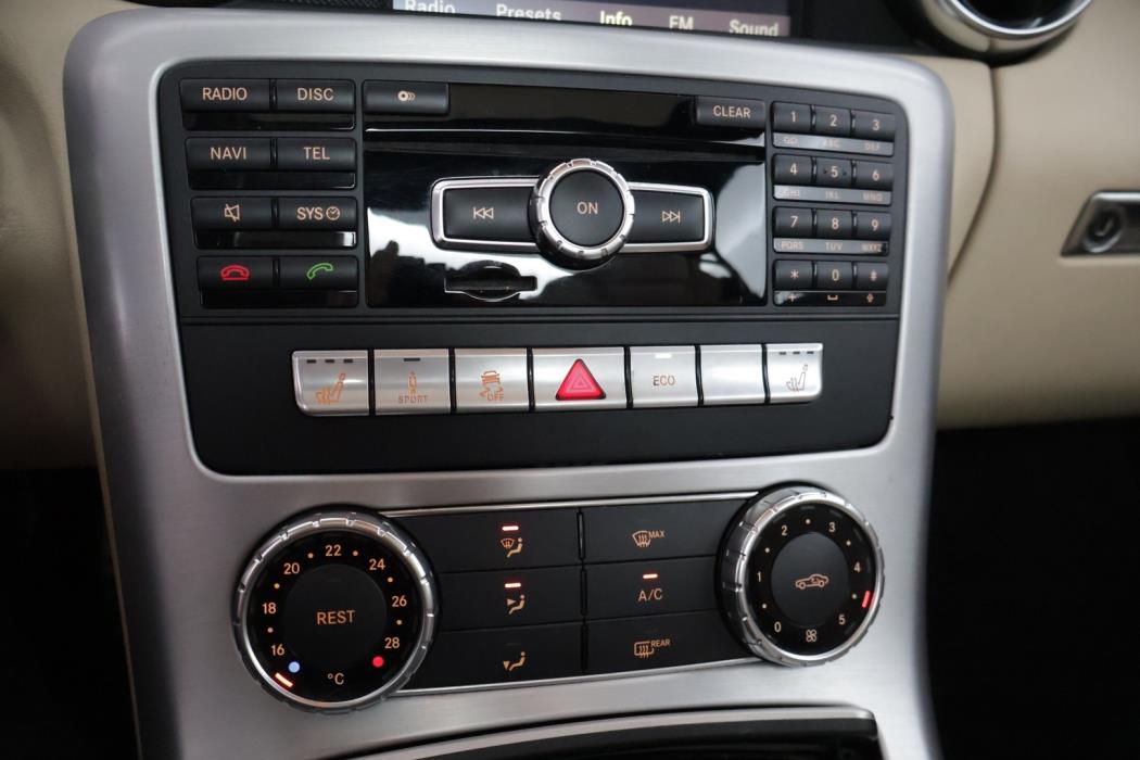 MERCEDES-BENZ SLK 2012