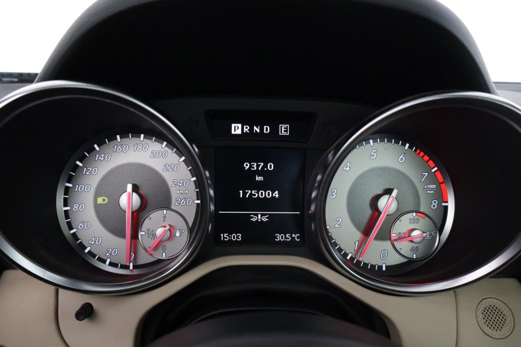 MERCEDES-BENZ SLK 2012