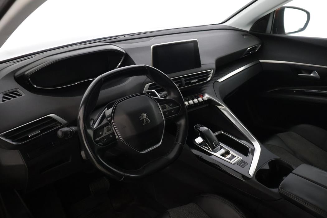 PEUGEOT 3008 2018
