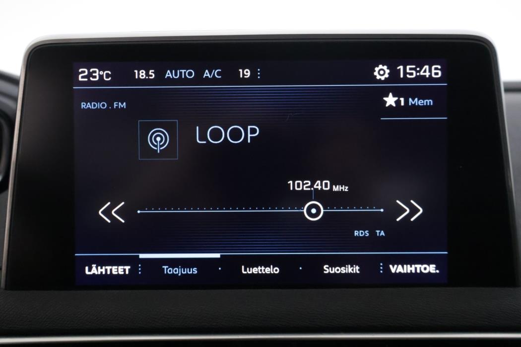 PEUGEOT 3008 2018