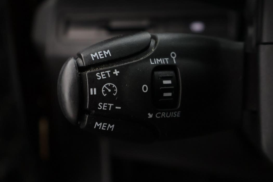 PEUGEOT 3008 2018