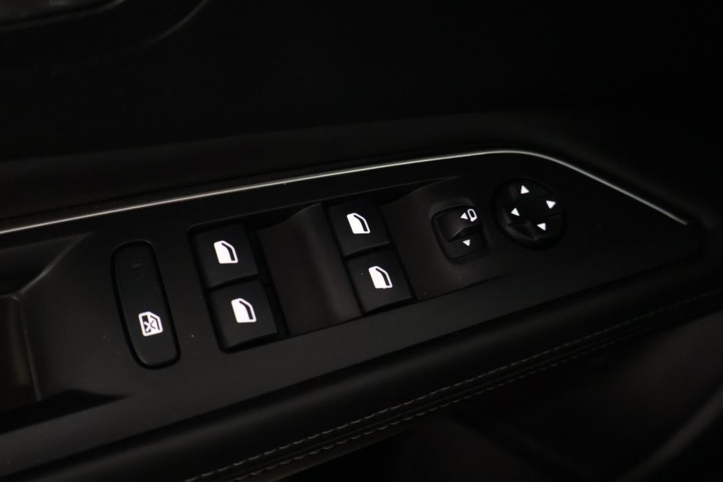 PEUGEOT 3008 2018