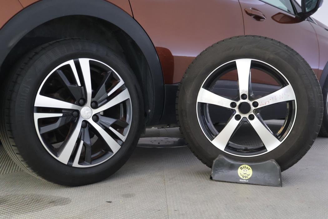 PEUGEOT 3008 2018
