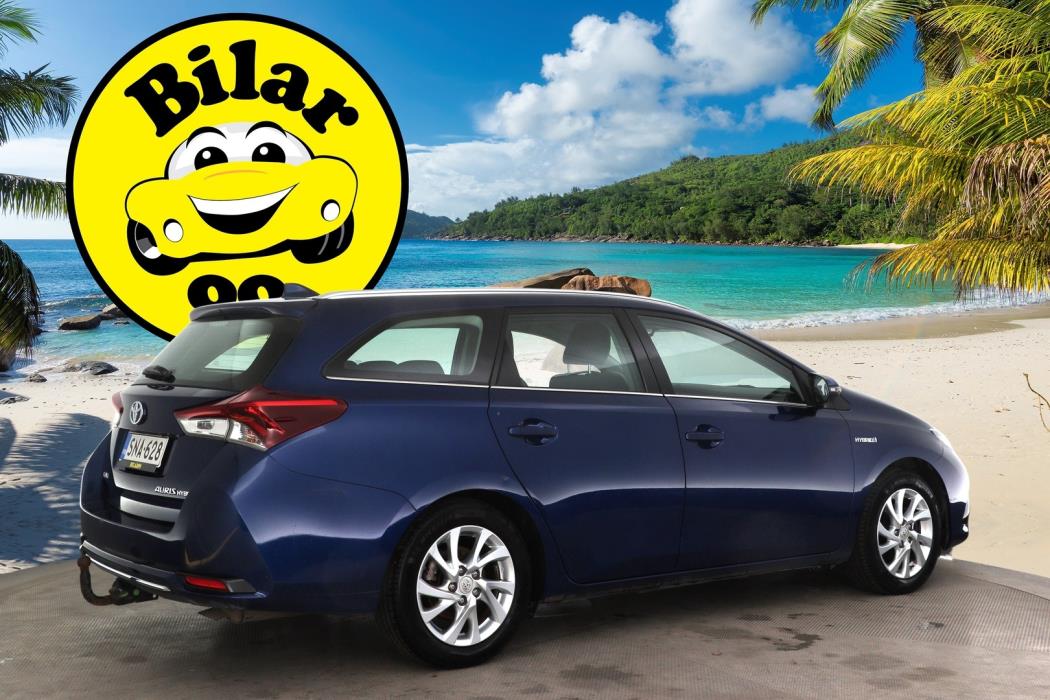 TOYOTA Auris 2016