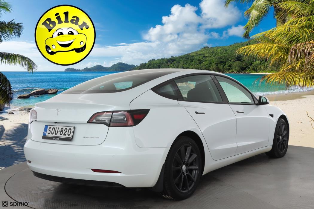 TESLA MODEL 3 2021