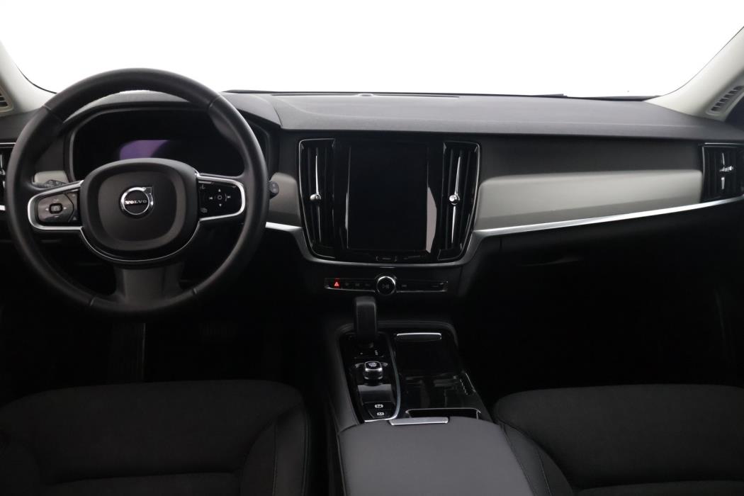 VOLVO V90 2023