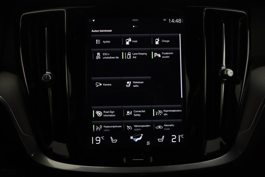 VOLVO V60 2022