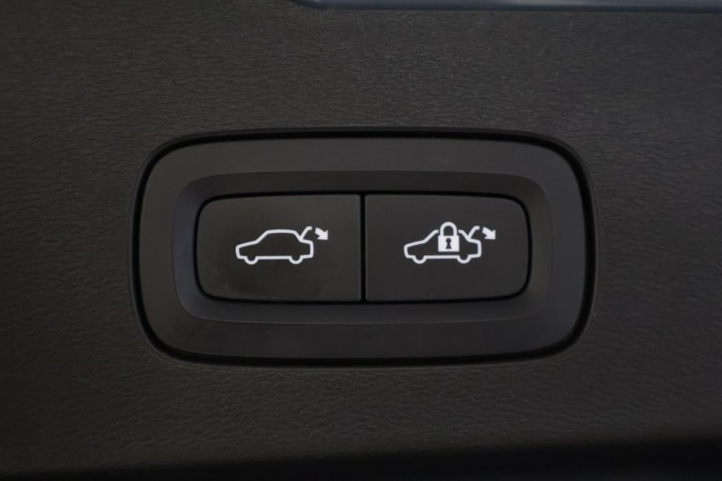 VOLVO V60 2022