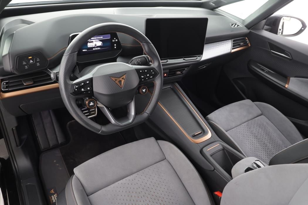 CUPRA Born 2025