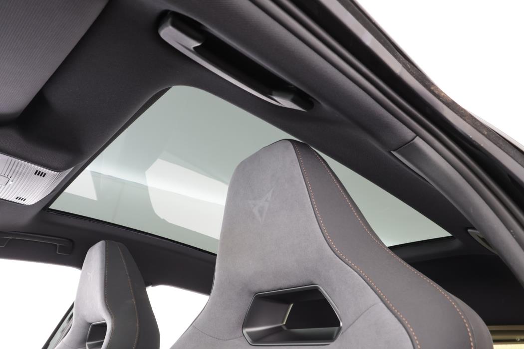 CUPRA Born 2025