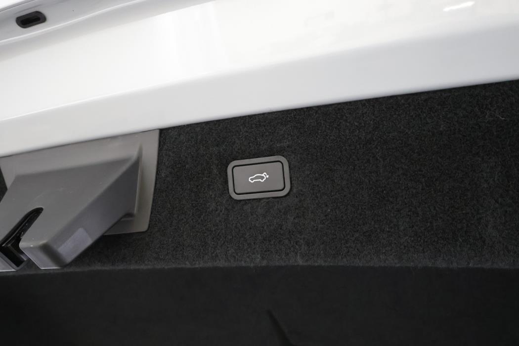 POLESTAR 4 2024
