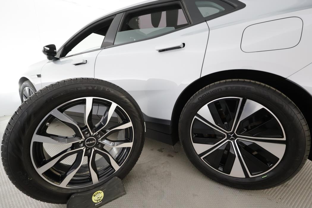 POLESTAR 4 2024