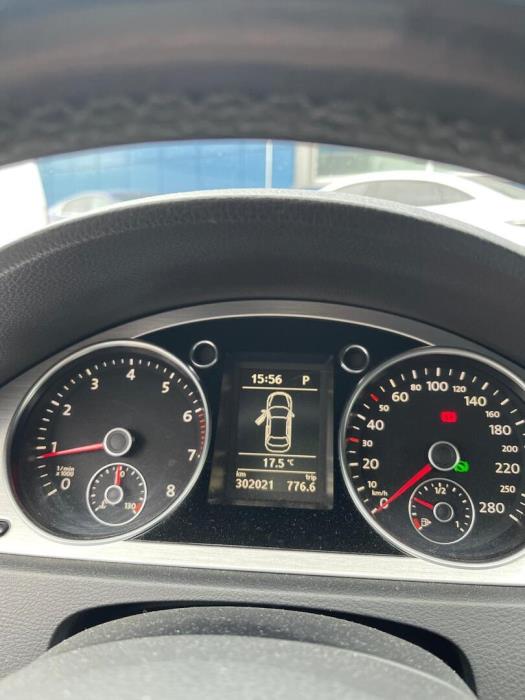 VOLKSWAGEN Passat CC 2010