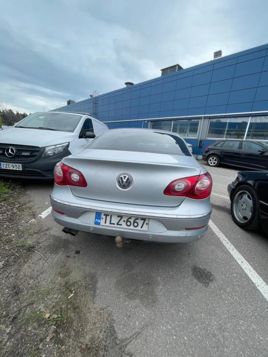 VOLKSWAGEN Passat CC 2010