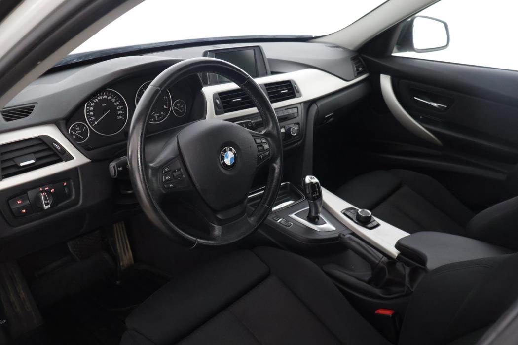 BMW 318 2014
