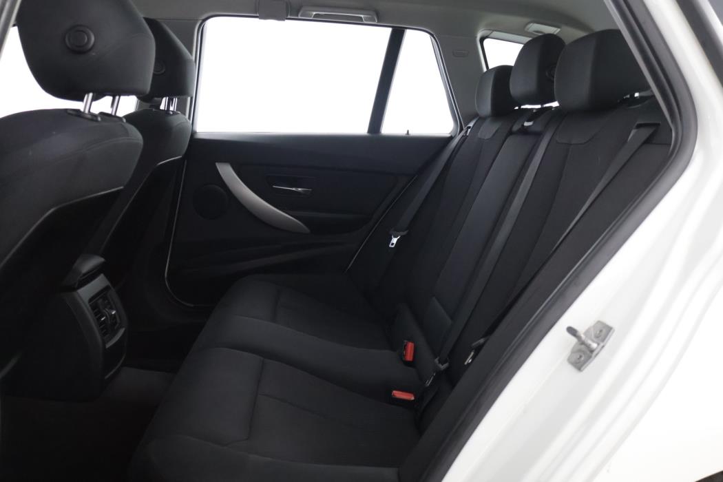 BMW 318 2014