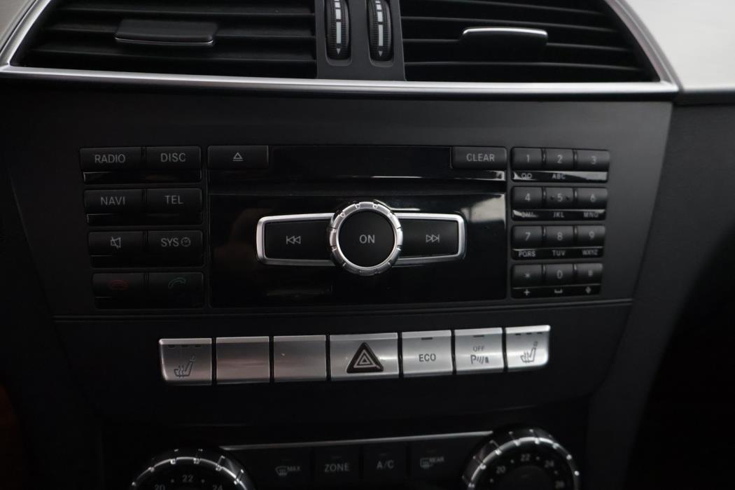 MERCEDES-BENZ C 2011