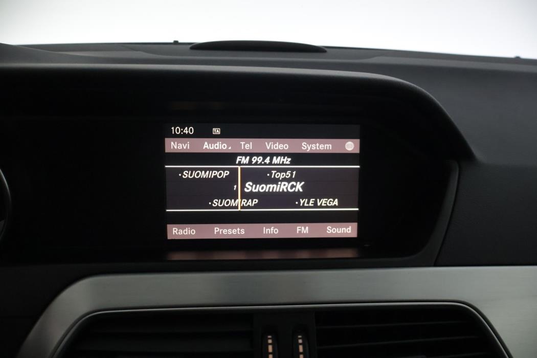 MERCEDES-BENZ C 2011