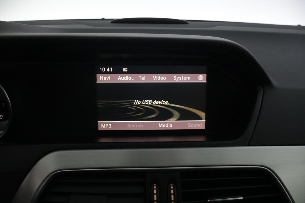 MERCEDES-BENZ C 2011