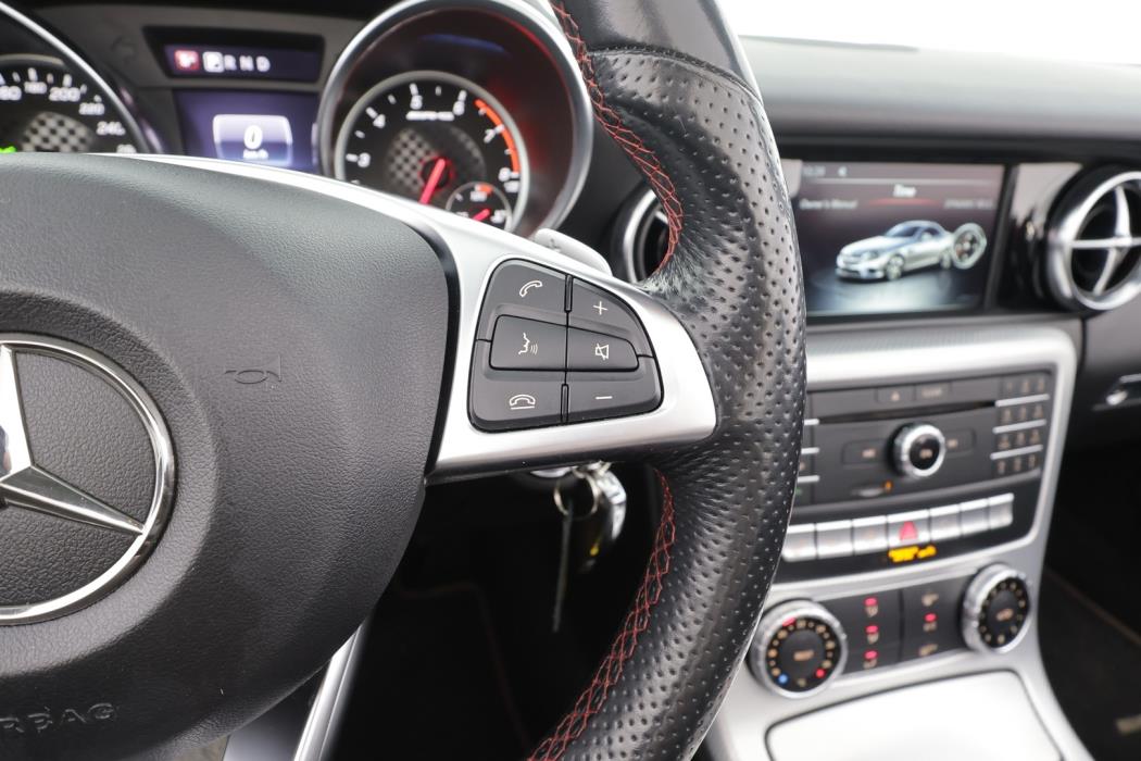 MERCEDES-BENZ SLC 2016